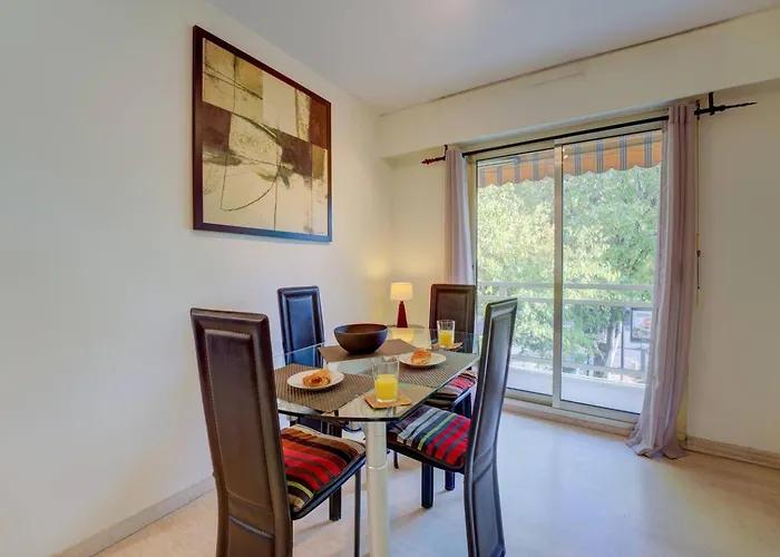 Διαμέρισμα Elegant W/2 Terraces/mins To & Shops